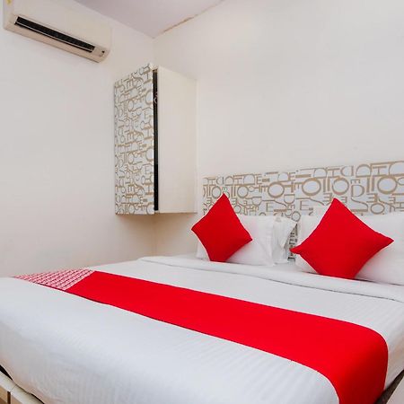 Hotel O Blue Pearl Residency Near Chhatrapati Shivaji International Airport Мумбай Екстериор снимка