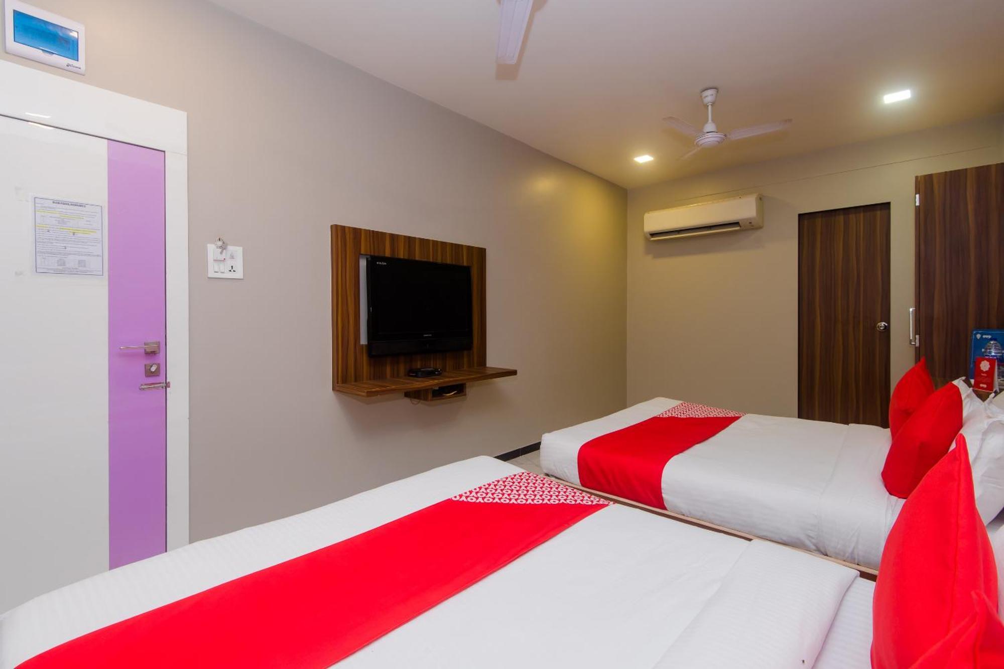 Hotel O Blue Pearl Residency Near Chhatrapati Shivaji International Airport Мумбай Екстериор снимка