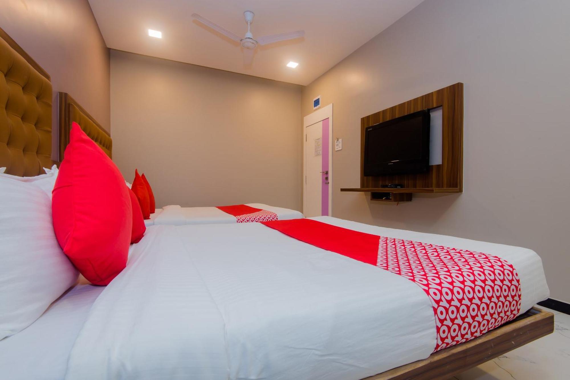 Hotel O Blue Pearl Residency Near Chhatrapati Shivaji International Airport Мумбай Екстериор снимка