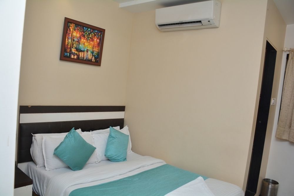 Hotel O Blue Pearl Residency Near Chhatrapati Shivaji International Airport Мумбай Екстериор снимка
