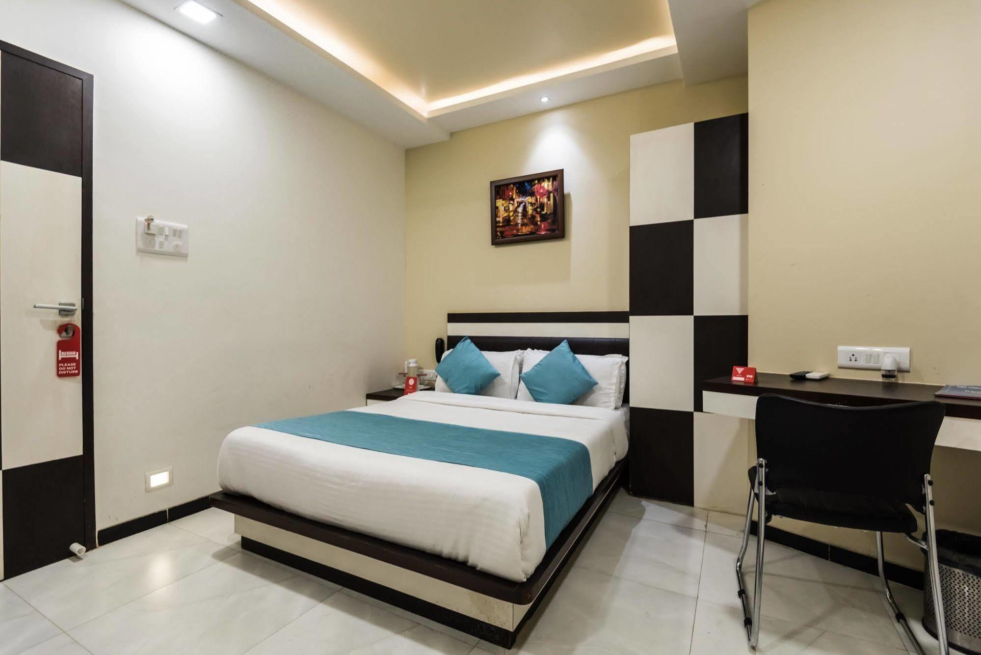 Hotel O Blue Pearl Residency Near Chhatrapati Shivaji International Airport Мумбай Екстериор снимка
