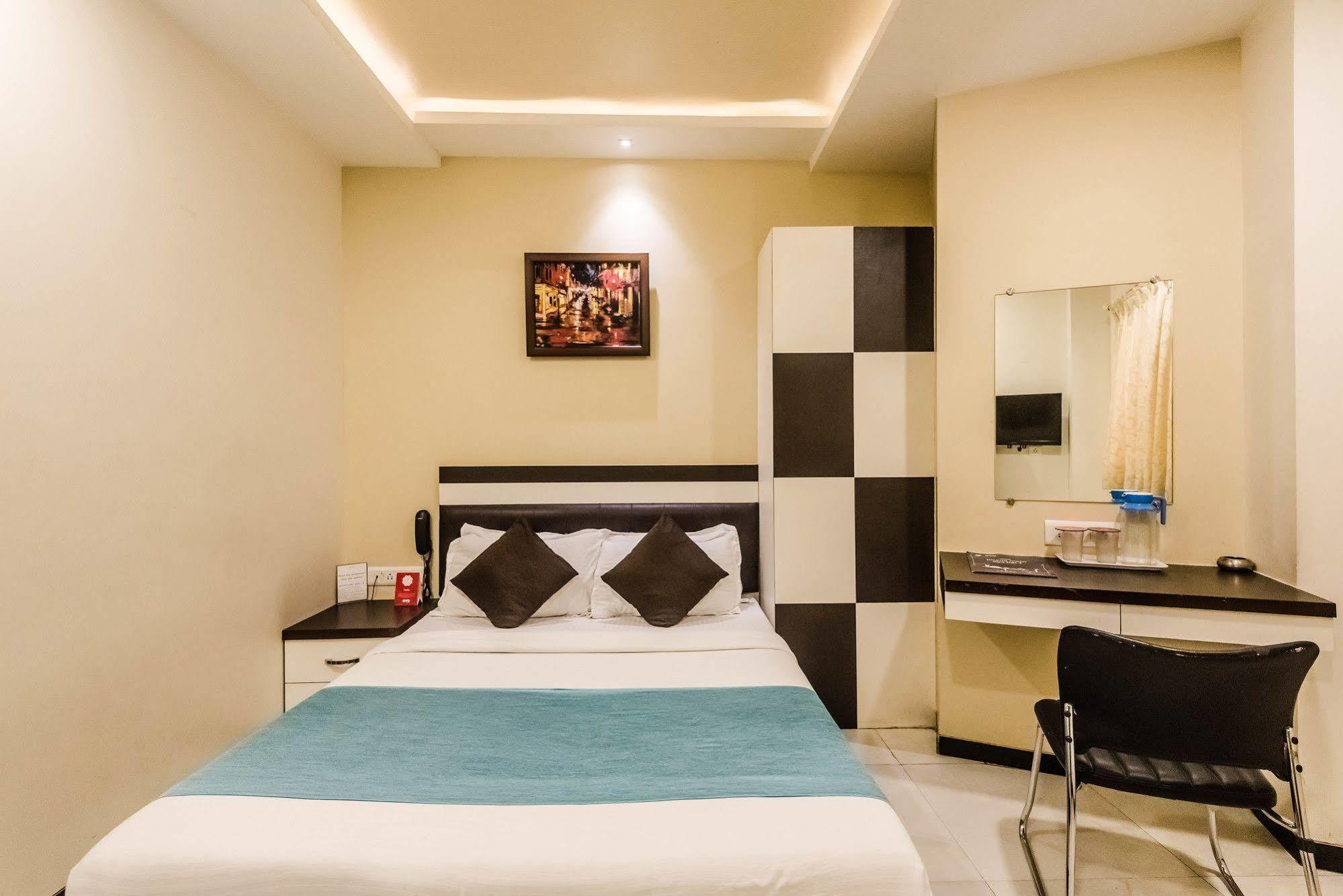 Hotel O Blue Pearl Residency Near Chhatrapati Shivaji International Airport Мумбай Екстериор снимка
