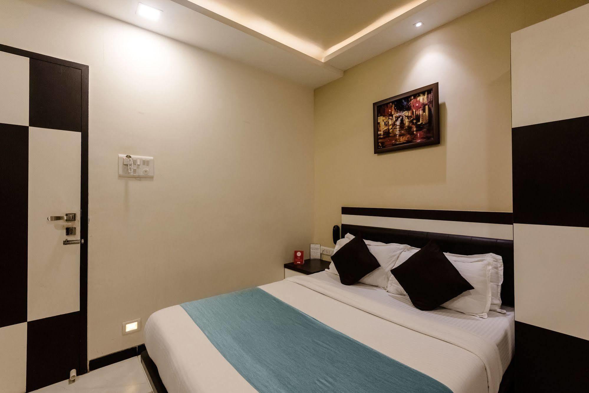 Hotel O Blue Pearl Residency Near Chhatrapati Shivaji International Airport Мумбай Екстериор снимка