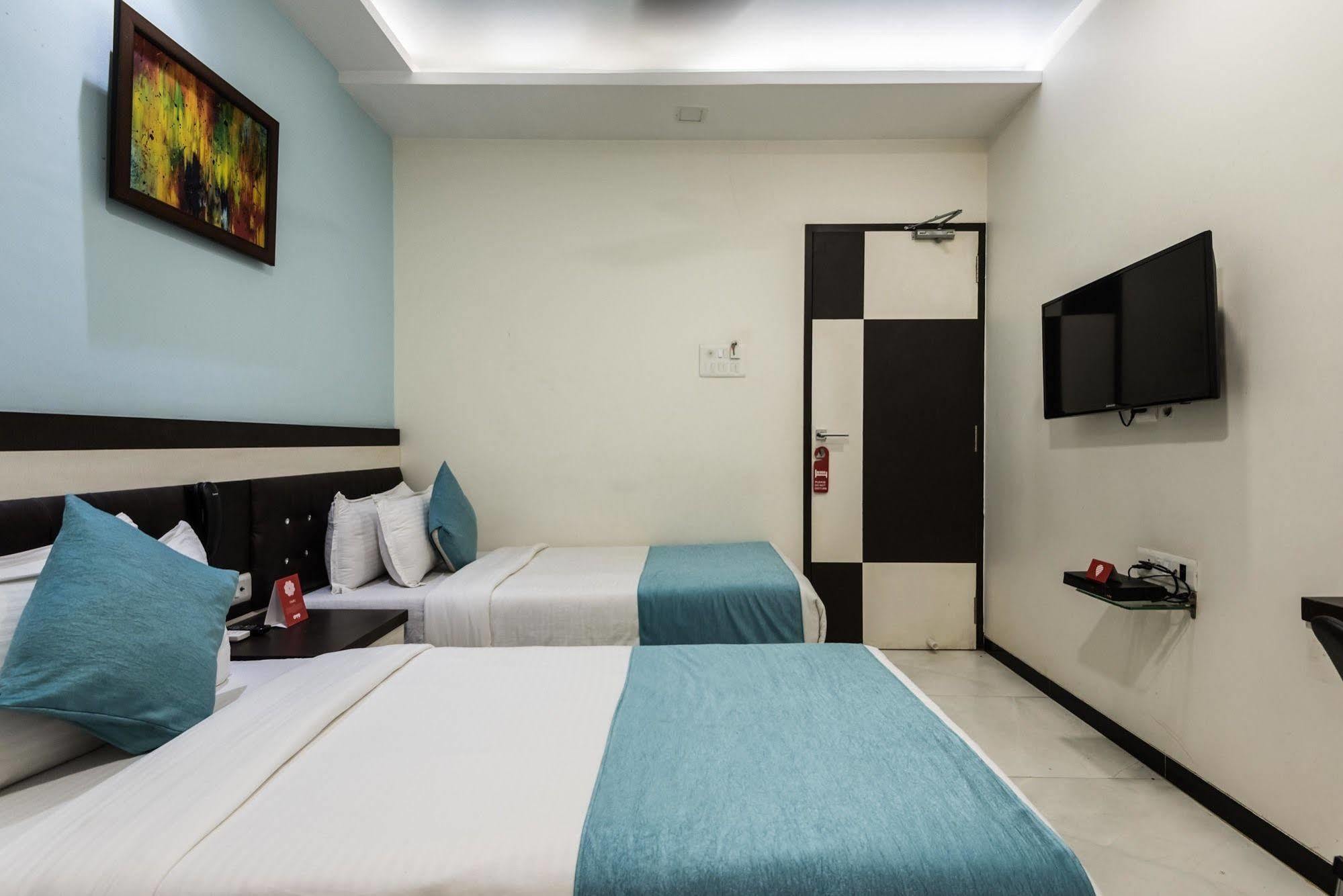 Hotel O Blue Pearl Residency Near Chhatrapati Shivaji International Airport Мумбай Екстериор снимка